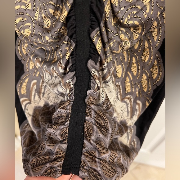 Hale Bob Silk gorgeous dress in beautiful condition. Size M, cocktail attire - Picture 5 of 8